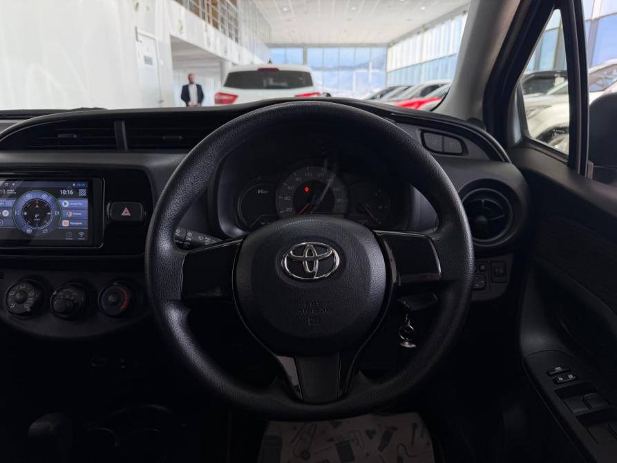Toyota Vitz III (XP130) Рестайлинг Новороссийск  - изображение 11