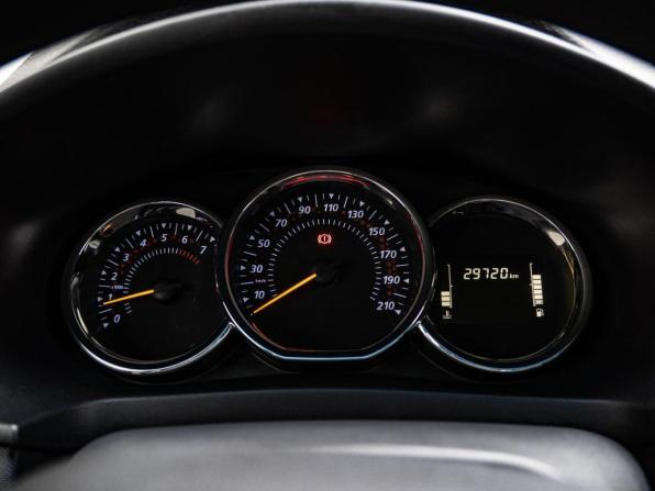 Renault Sandero II Рестайлинг с пробегом 2019 года, цена 1 080 000 рублей, 29720 км, хэтчбек, Автокод Объявления
