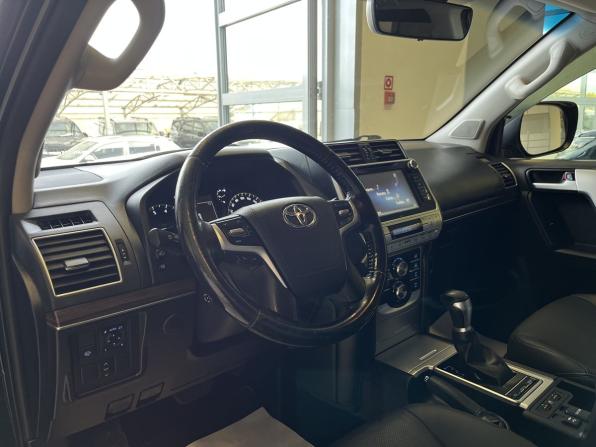 Toyota Land Cruiser Prado 150 Series Рестайлинг 2 с пробегом 2019 года, цена 5 450 000 рублей, 181000 км, внедорожник, Автокод Объявления