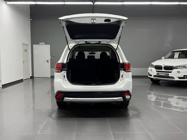 Mitsubishi Outlander III Рестайлинг 2 с пробегом 2016 года, цена 1 595 000 рублей, 140255 км, внедорожник, Автокод Объявления
