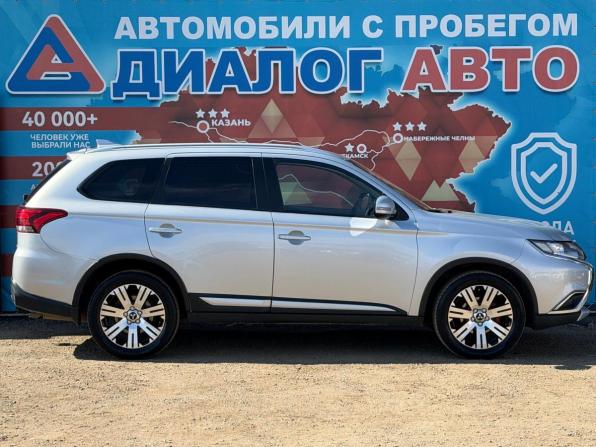 Mitsubishi Outlander III Рестайлинг 2 с пробегом 2015 года, цена 1 450 000 рублей, 227000 км, внедорожник, Автокод Объявления