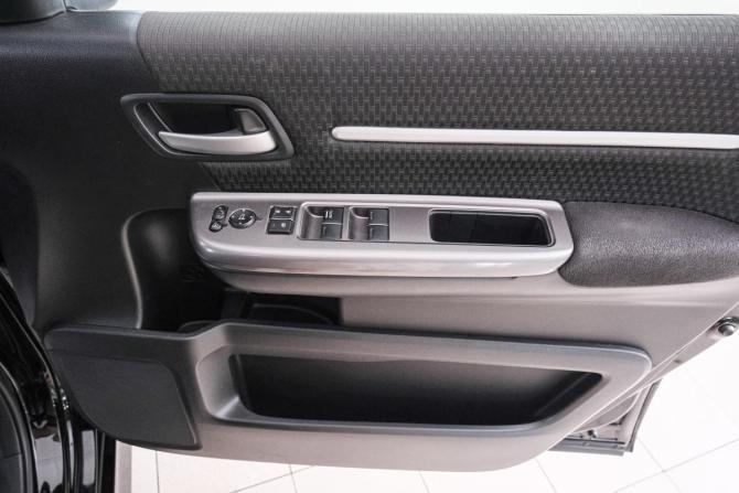 Honda Stepwgn V Рестайлинг с пробегом 2019 года, цена 2 499 000 рублей, 56111 км, минивэн, Автокод Объявления