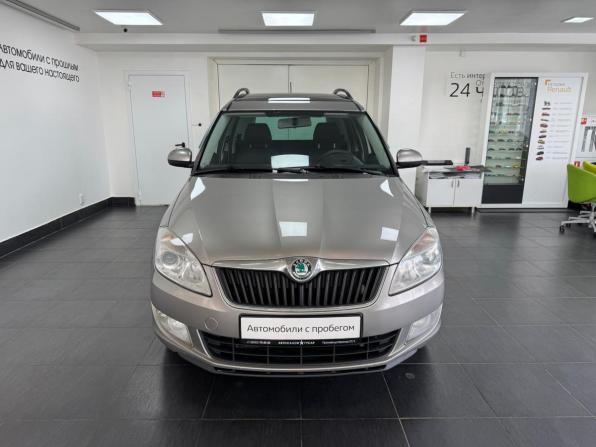 Skoda Roomster I Рестайлинг с пробегом 2011 года, цена 698 000 рублей, 239267 км, минивэн, Автокод Объявления