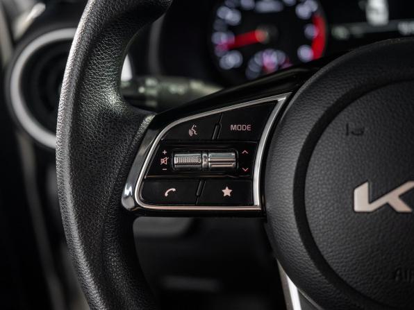 Kia K3 II Рестайлинг с пробегом 2024 года, цена 2 100 000 рублей, 22120 км, седан, Автокод Объявления