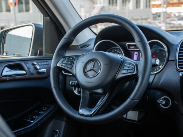 Mercedes-Benz GLE I (W166) с пробегом 2018 года, цена 3 338 000 рублей, 235344 км, внедорожник, Автокод Объявления