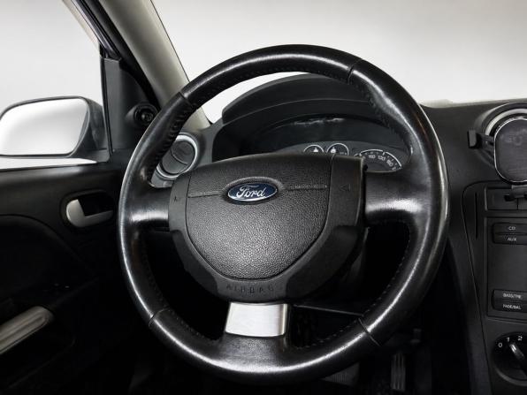 Ford Fusion I Рестайлинг с пробегом 2006 года, цена 449 000 рублей, 178235 км, хэтчбек, Автокод Объявления