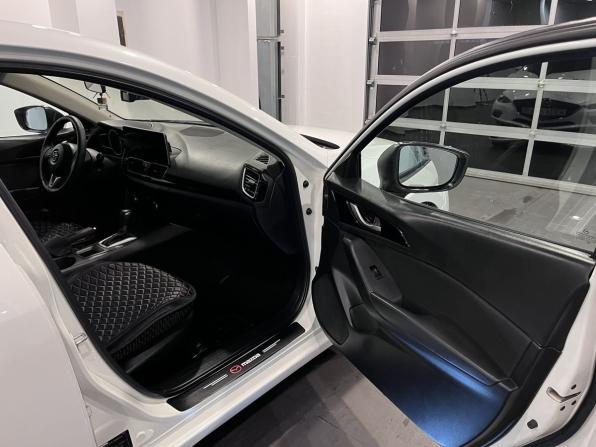 Mazda 3 III (BM) с пробегом 2014 года, цена 1 420 000 рублей, 117363 км, седан, Автокод Объявления