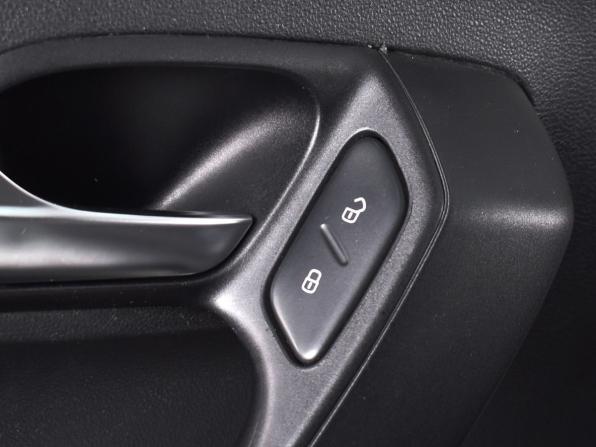 Volkswagen Polo V Рестайлинг с пробегом 2020 года, цена 760 995 рублей, 335087 км, седан, Автокод Объявления