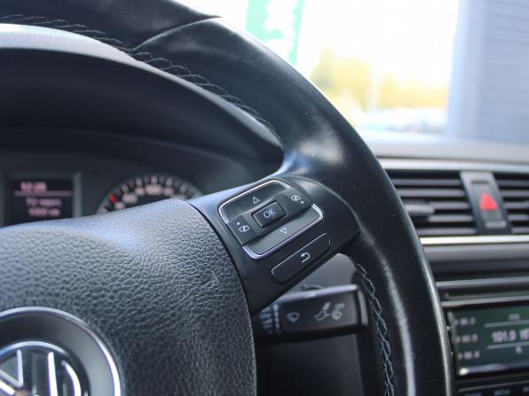 Volkswagen Jetta VI с пробегом 2013 года, цена 899 000 рублей, 175188 км, седан, Автокод Объявления