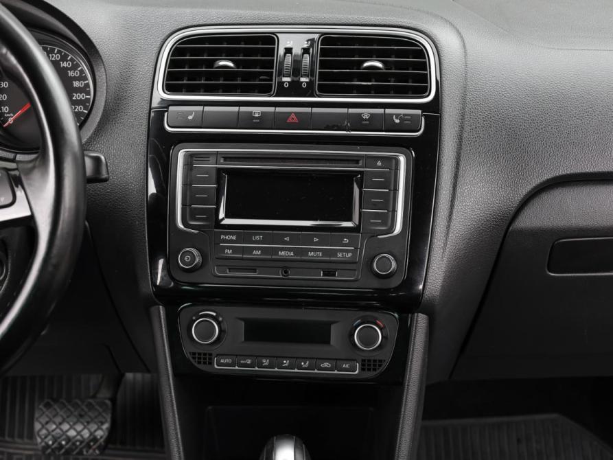 Volkswagen Polo V Рестайлинг Москва  - изображение 18