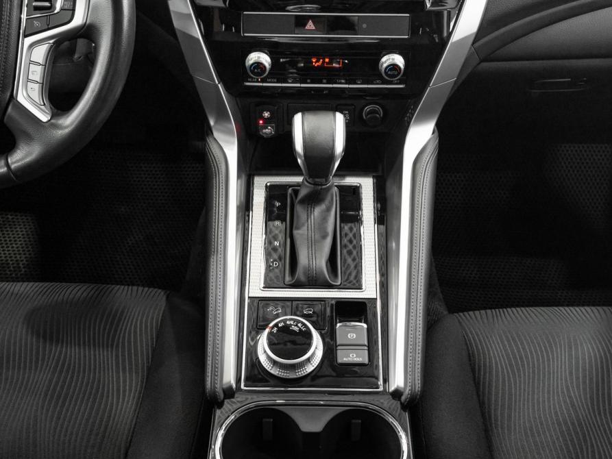Mitsubishi Pajero Sport III Рестайлинг Москва  - изображение 15