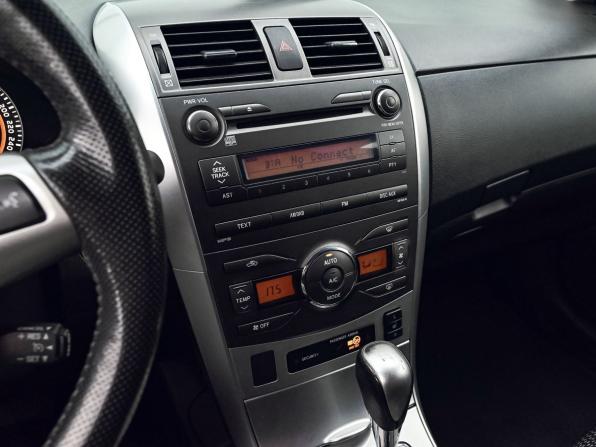 Toyota Corolla X (E140 E150) Рестайлинг с пробегом 2012 года, цена 1 379 000 рублей, 84350 км, седан, Автокод Объявления