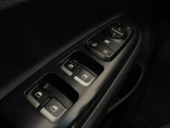 Kia Rio IV с пробегом 2017 года, цена 1 360 000 рублей, 83858 км, седан, Автокод Объявления