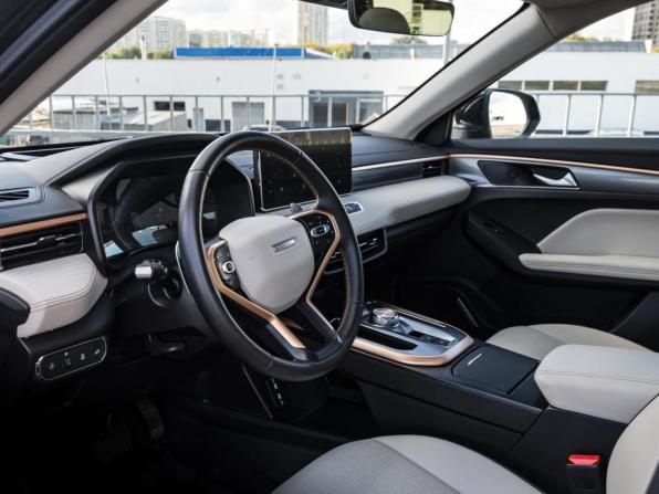 Haval Jolion I Рестайлинг с пробегом 2024 года, цена 2 438 000 рублей, 37460 км, внедорожник, Автокод Объявления