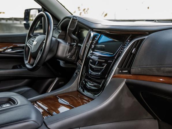 Cadillac Escalade IV с пробегом 2019 года, цена 5 578 000 рублей, 141606 км, внедорожник, Автокод Объявления
