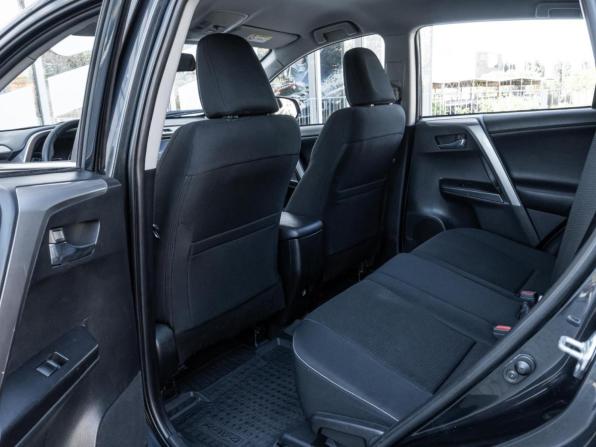 Toyota RAV4 IV (XA40) Рестайлинг с пробегом 2017 года, цена 2 115 000 рублей, 145700 км, внедорожник, Автокод Объявления