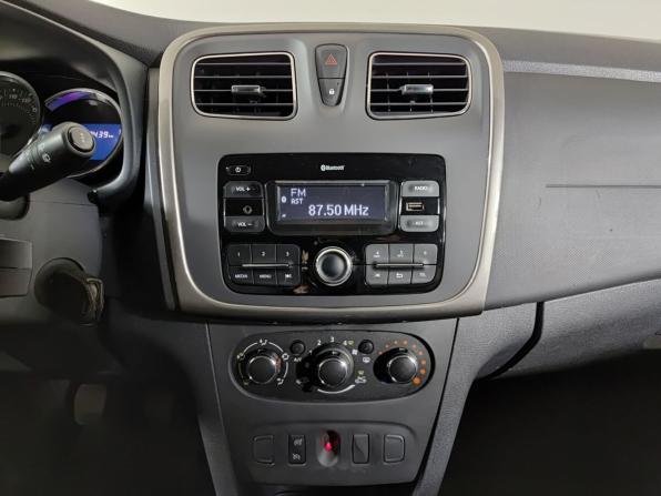 Renault Sandero II Рестайлинг с пробегом 2018 года, цена 1 250 000 рублей, 59000 км, хэтчбек, Автокод Объявления