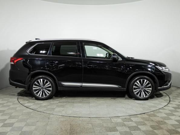 Mitsubishi Outlander III Рестайлинг 3 с пробегом 2019 года, цена 1 779 700 рублей, 156224 км, внедорожник, Автокод Объявления