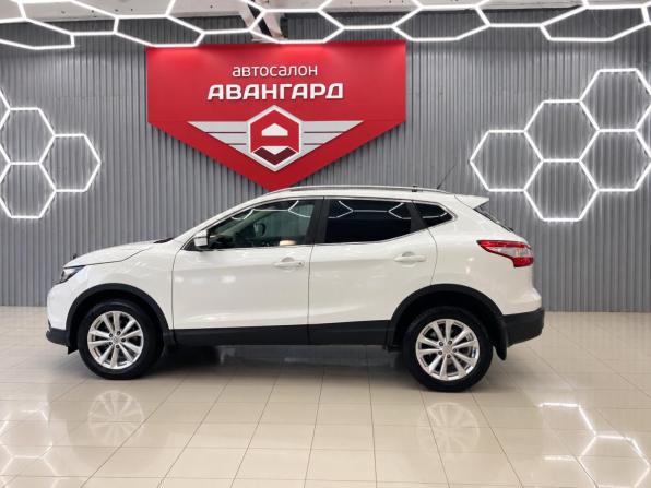 Nissan Qashqai II с пробегом 2015 года, цена 1 470 000 рублей, 178512 км, внедорожник, Автокод Объявления