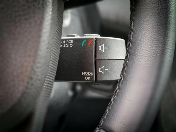 Renault Duster I Рестайлинг с пробегом 2017 года, цена 1 199 500 рублей, 164000 км, внедорожник, Автокод Объявления
