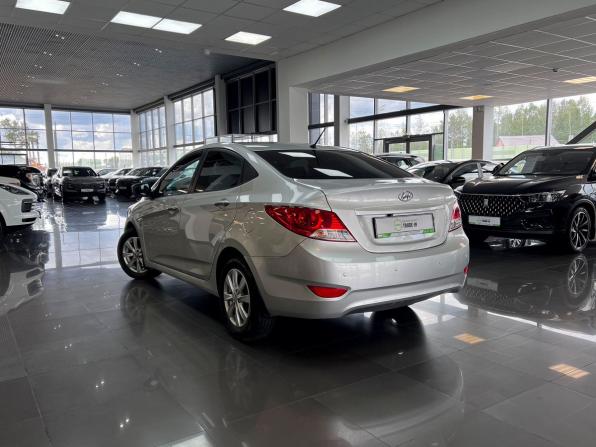 Hyundai Solaris I с пробегом 2012 года, цена 895 000 рублей, 167386 км, седан, Автокод Объявления