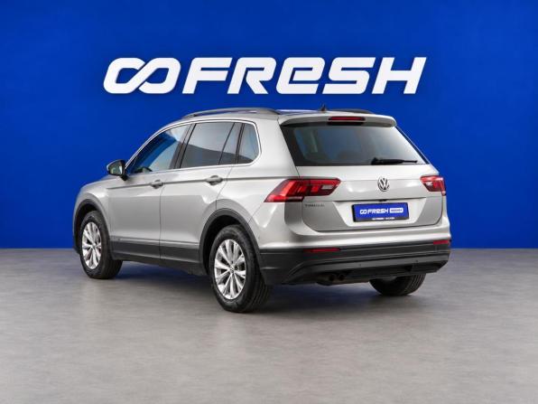 Volkswagen Tiguan II с пробегом 2018 года, цена 2 149 046 рублей, 207992 км, внедорожник, Автокод Объявления