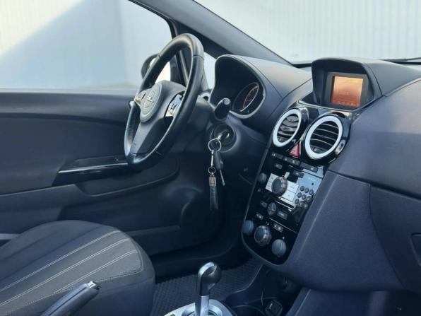 Opel Corsa D Рестайлинг II с пробегом 2012 года, цена 675 000 рублей, 112000 км, хэтчбек, Автокод Объявления