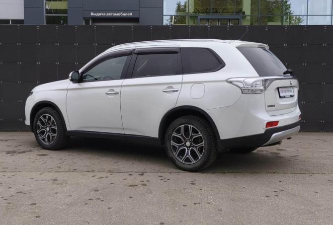 Mitsubishi Outlander III с пробегом 2014 года, цена 1 395 000 рублей, 187028 км, внедорожник, Автокод Объявления