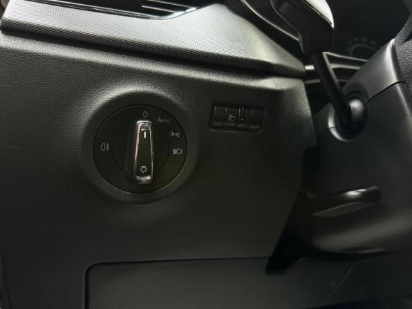 Skoda Rapid II с пробегом 2021 года, цена 1 760 000 рублей, 82982 км, лифтбек, Автокод Объявления