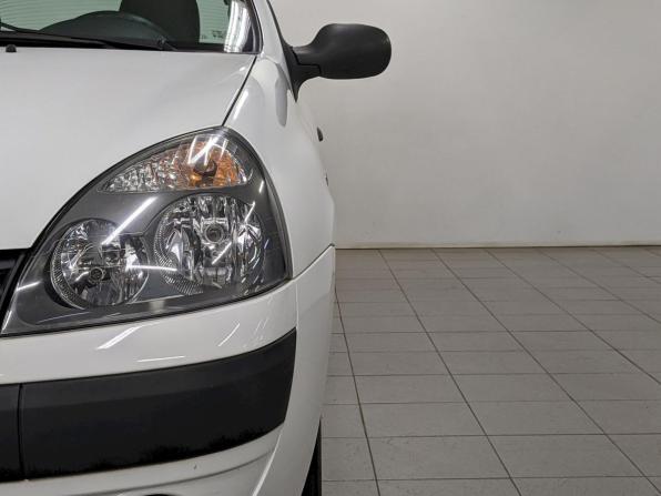 Renault Symbol I Рестайлинг с пробегом 2005 года, цена 550 000 рублей, 43000 км, седан, Автокод Объявления