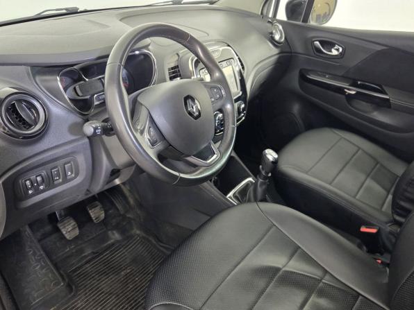 Renault Kaptur I с пробегом 2018 года, цена 1 575 000 рублей, 84050 км, внедорожник, Автокод Объявления