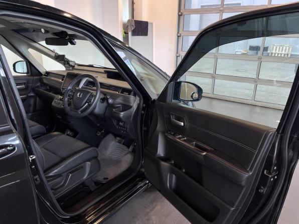Honda Freed II Рестайлинг с пробегом 2020 года, цена 1 980 000 рублей, 78778 км, компактвэн, Автокод Объявления