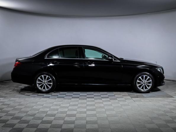 Mercedes-Benz E-Класс V (W213 S213 C238) с пробегом 2018 года, цена 2 320 000 рублей, 167379 км, седан, Автокод Объявления