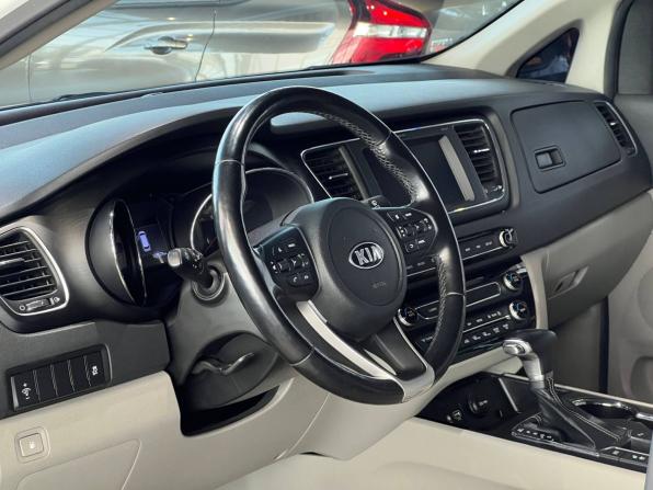 Kia Carnival III с пробегом 2018 года, цена 2 920 000 рублей, 128000 км, минивэн, Автокод Объявления