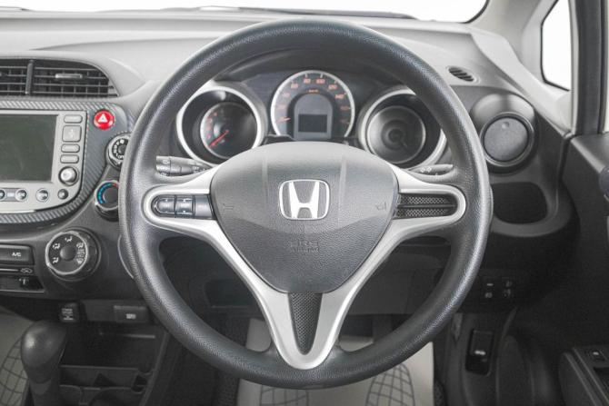 Honda Fit II с пробегом 2009 года, цена 809 000 рублей, 138000 км, хэтчбек, Автокод Объявления