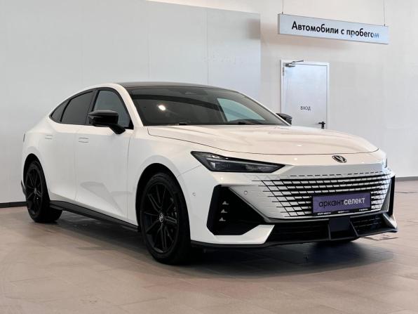 Changan UNI-V I с пробегом 2023 года, цена 2 050 000 рублей, 66164 км, лифтбек, Автокод Объявления