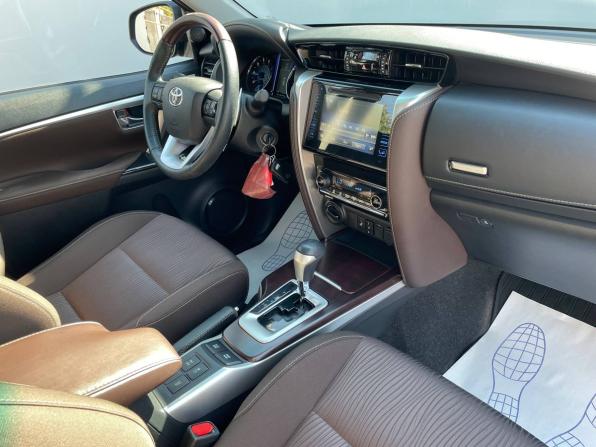 Toyota Fortuner II с пробегом 2017 года, цена 3 790 000 рублей, 65408 км, внедорожник, Автокод Объявления