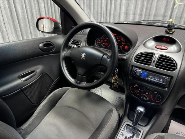Peugeot 206 с пробегом 2006 года, цена 300 000 рублей, 198216 км, хэтчбек, Автокод Объявления