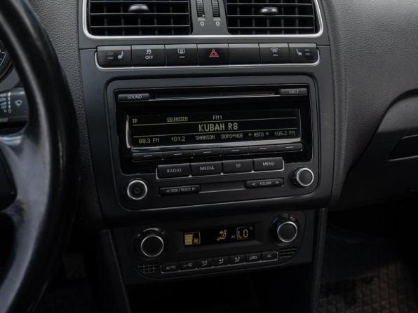 Volkswagen Polo V с пробегом 2012 года, цена 735 000 рублей, 220867 км, седан, Автокод Объявления