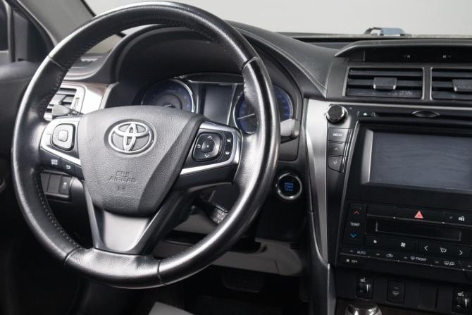 Toyota Camry VII (XV50) Рестайлинг 2 с пробегом 2018 года, цена 1 449 000 рублей, 299144 км, седан, Автокод Объявления