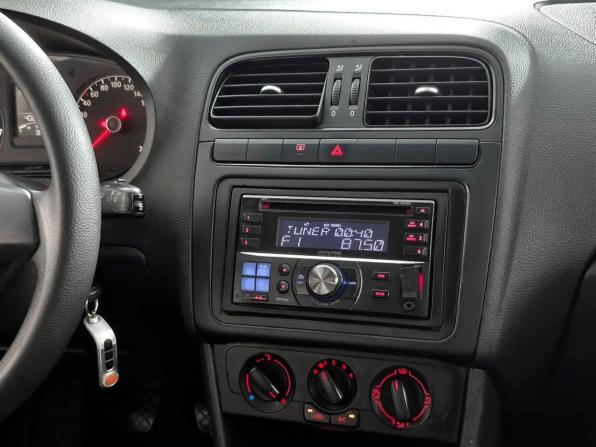 Volkswagen Polo V с пробегом 2014 года, цена 682 800 рублей, 402345 км, седан, Автокод Объявления