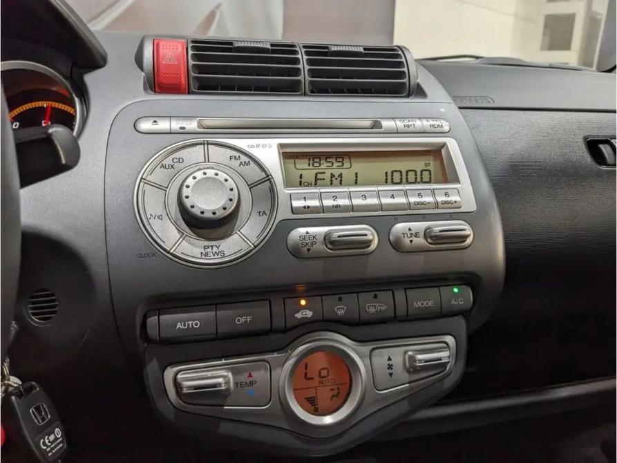 Honda Jazz I Рестайлинг Пермь  - изображение 17