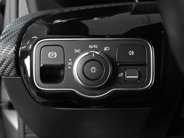 Mercedes-Benz A-Класс IV (W177) с пробегом 2019 года, цена 2 049 000 рублей, 122480 км, хэтчбек, Автокод Объявления
