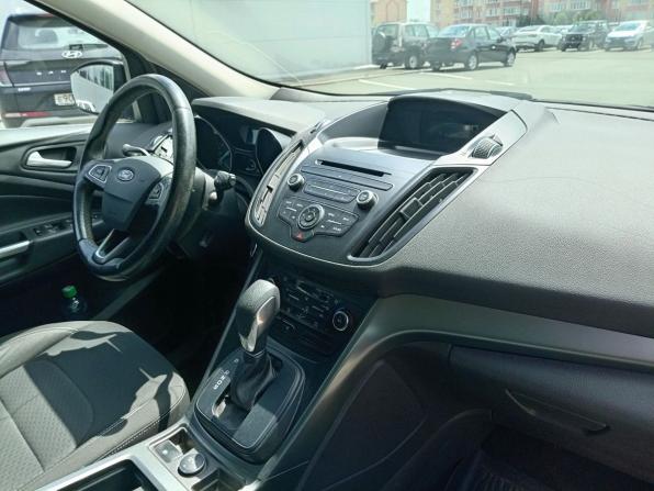 Ford Kuga II Рестайлинг с пробегом 2017 года, цена 1 505 000 рублей, 196000 км, внедорожник, Автокод Объявления