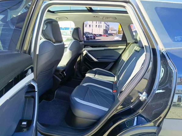 Geely Atlas II с пробегом 2024 года, цена 2 954 995 рублей, 32045 км, внедорожник, Автокод Объявления