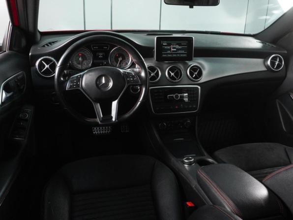 Mercedes-Benz GLA I (X156) с пробегом 2015 года, цена 2 130 000 рублей, 89645 км, внедорожник, Автокод Объявления