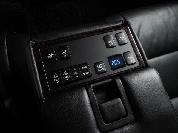 Toyota Camry VII (XV50) Рестайлинг с пробегом 2014 года, цена 1 849 000 рублей, 199493 км, седан, Автокод Объявления