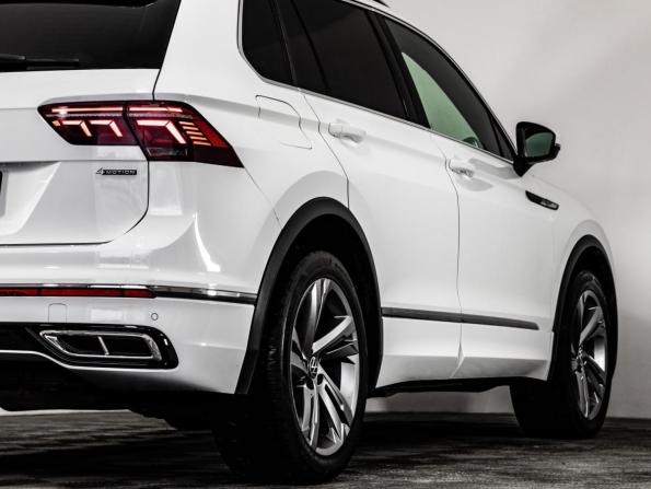 Volkswagen Tiguan II Рестайлинг с пробегом 2021 года, цена 3 199 000 рублей, 150327 км, внедорожник, Автокод Объявления