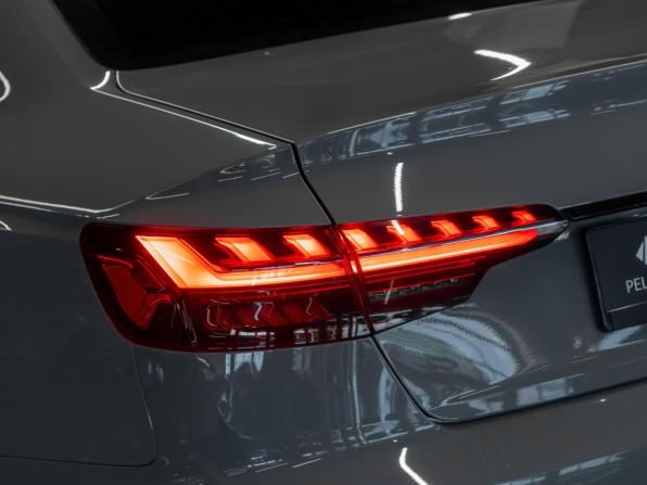 Audi A4 V (B9) Рестайлинг с пробегом 2021 года, цена 4 280 000 рублей, 87015 км, седан, Автокод Объявления