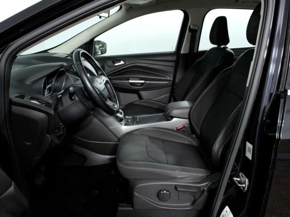 Ford Kuga II Рестайлинг с пробегом 2018 года, цена 1 598 000 рублей, 140528 км, внедорожник, Автокод Объявления